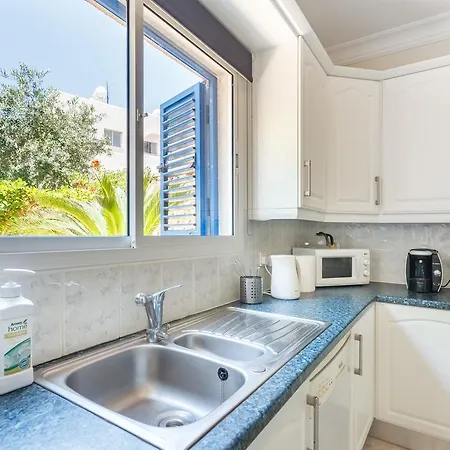 Kings Apartment With Private Garden Paphos Exterior photo